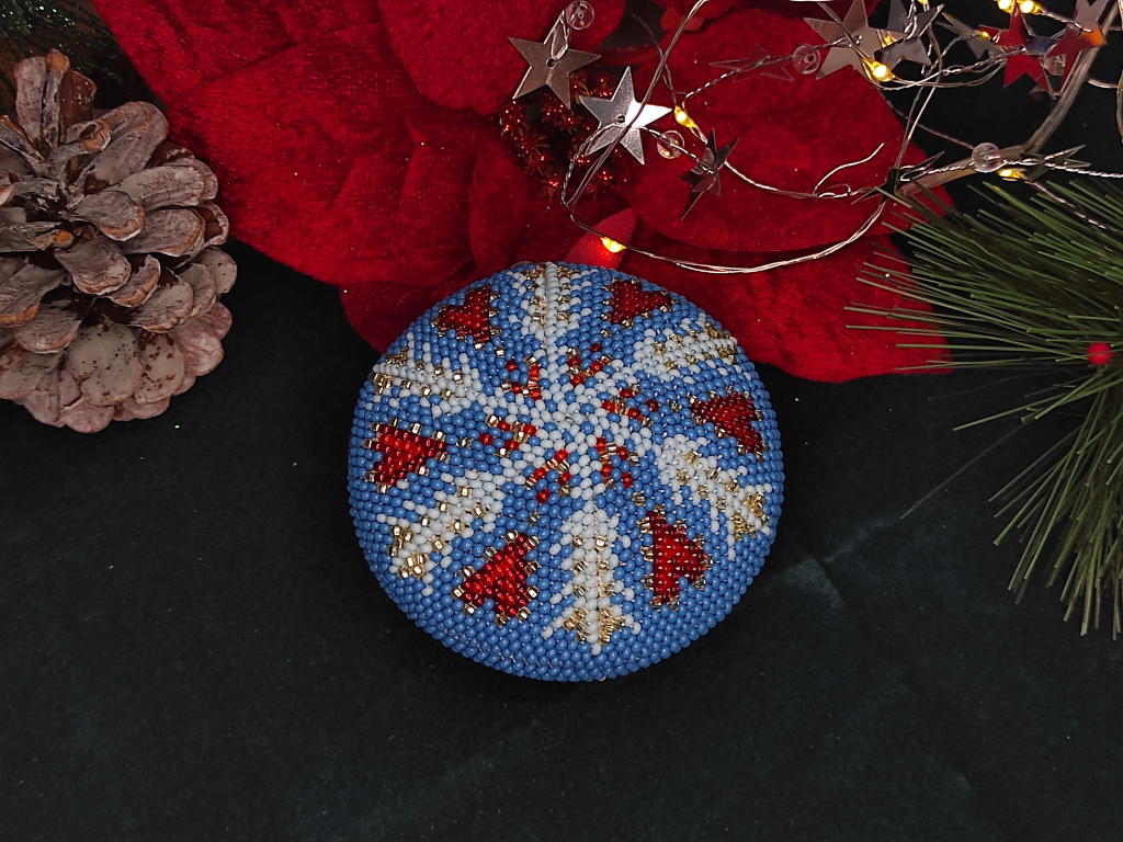 Háčkovaná korálková mandala – Srdiečka (6 cm) – Obrázok 6